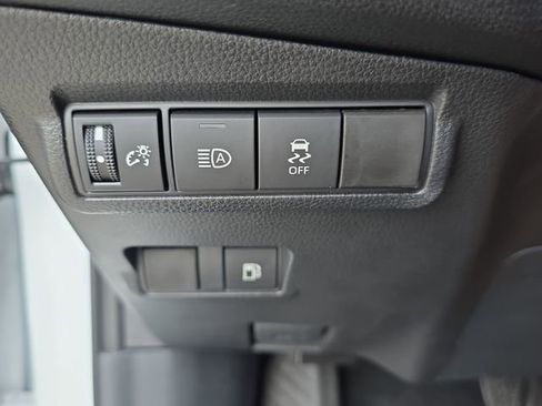 Used 2026 Toyota Corolla Cross AWD Hybrid image 26