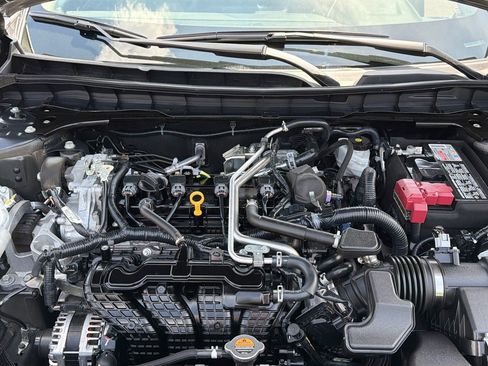 Used 2025 Nissan Altima 2.5 SV AWD/4WD image 15