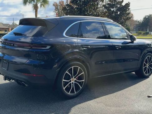 Used 2024 Porsche Cayenne S image 8