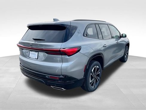 New 2026 Buick Enclave Sport Touring w/ Super Cruise Package FWD image 8