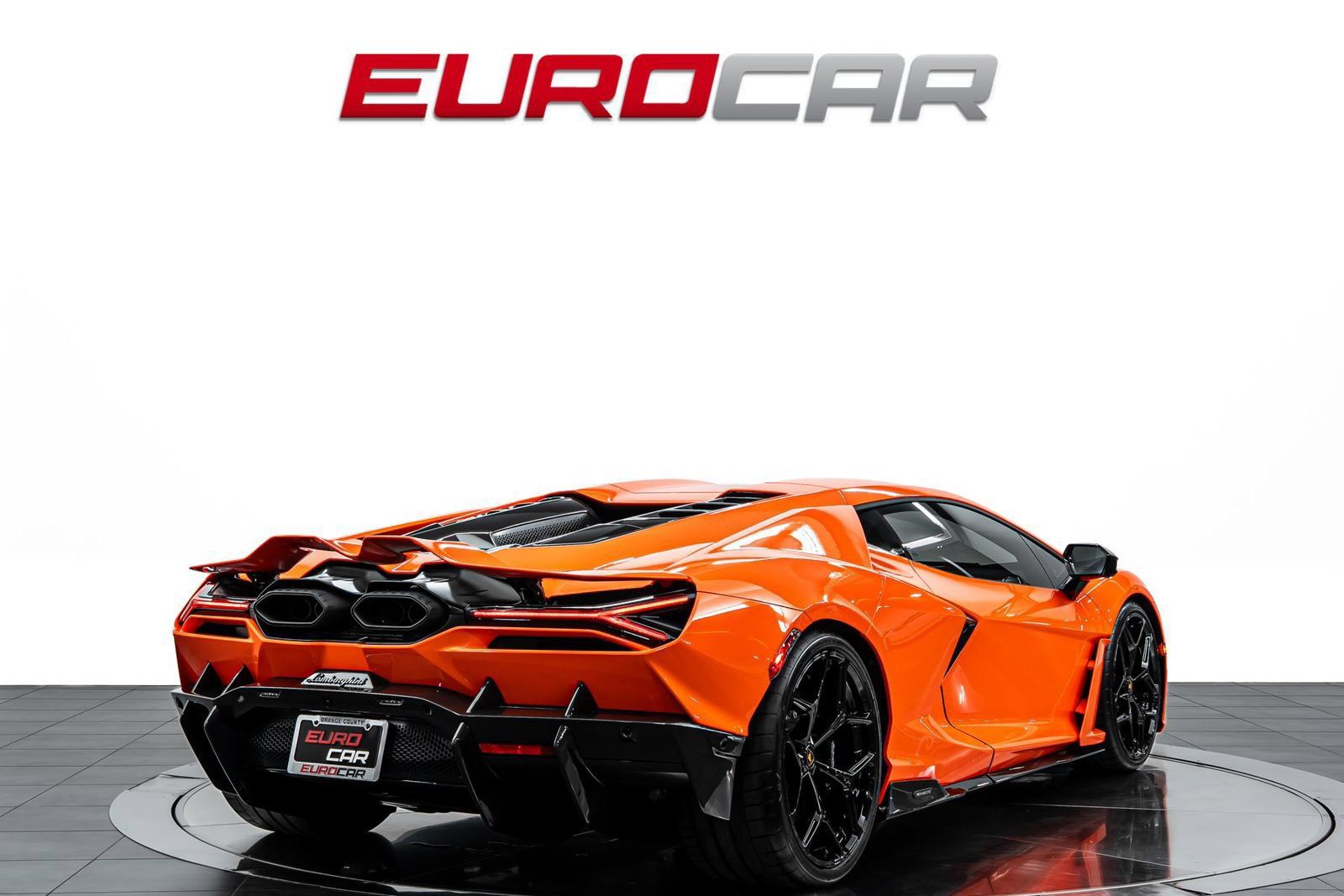 Used 2024 Lamborghini Revuelto AWD/4WD image 5