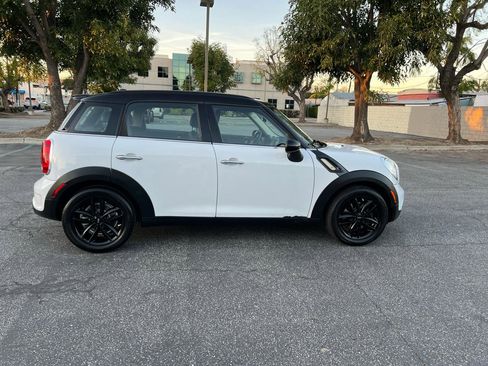 Used 2012 MINI Cooper Countryman S image 2