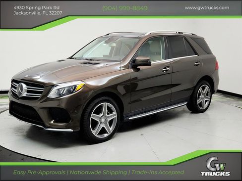 Used 2017 Mercedes-Benz GLE 400 4MATIC image 1