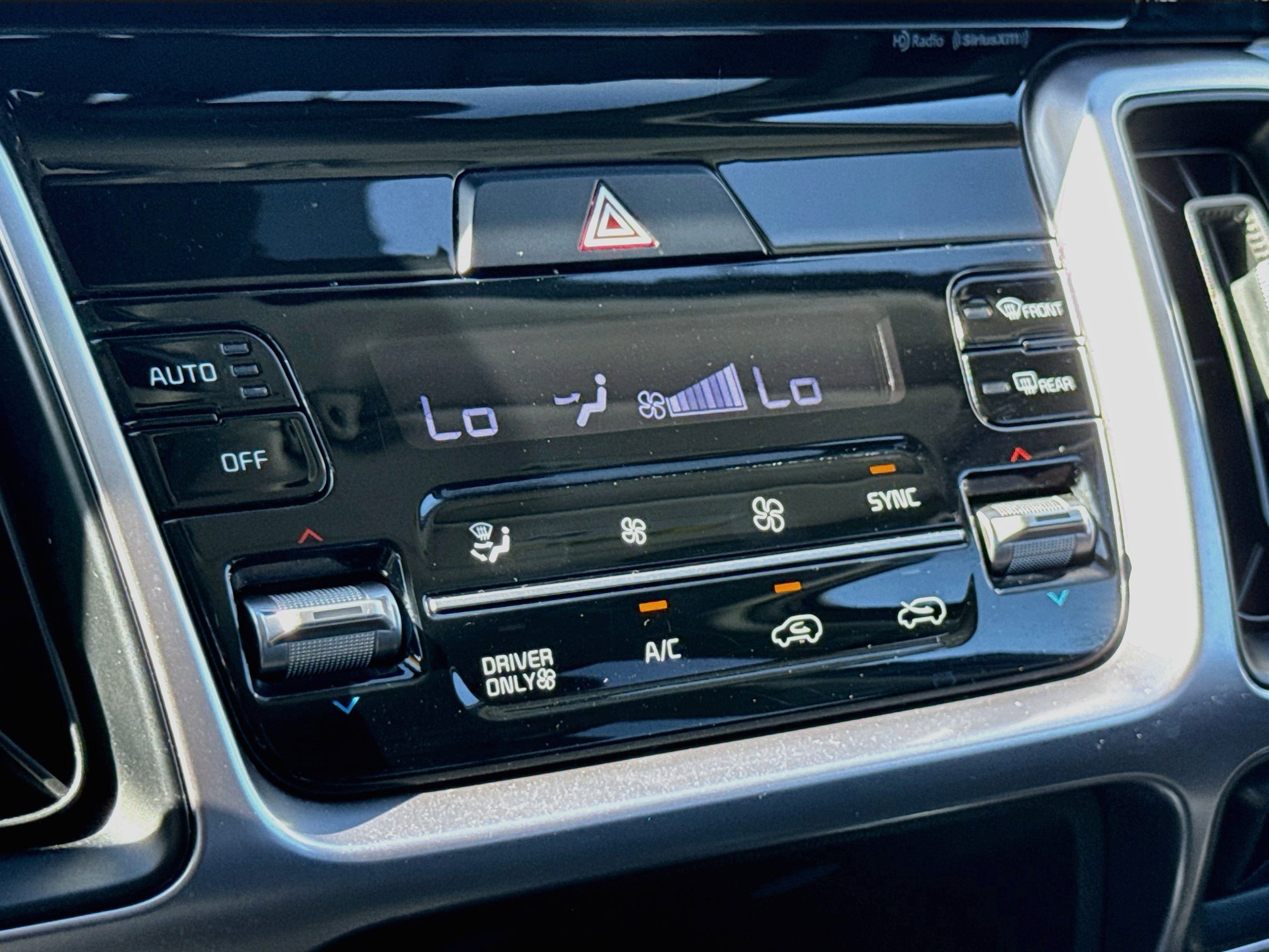 Used 2023 Kia Sorento EX AWD/4WD image 17