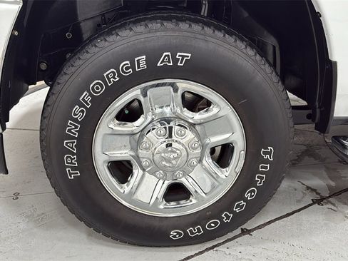 Used 2022 RAM 2500 Tradesman w/ Chrome Appearance Group image 24