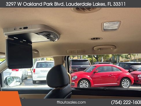 Used 2017 Kia Sedona LX w/ LX Essentials Premium Package FWD image 26