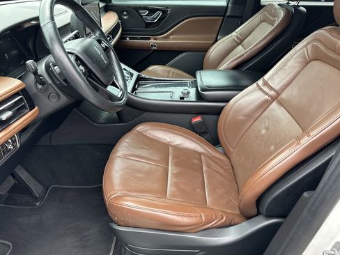 Used 2021 Lincoln Aviator Reserve w/ Elements Package Plus AWD/4WD image 14
