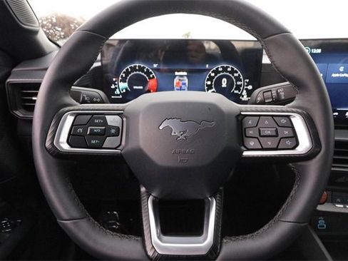 Used 2025 Ford Mustang Coupe image 10