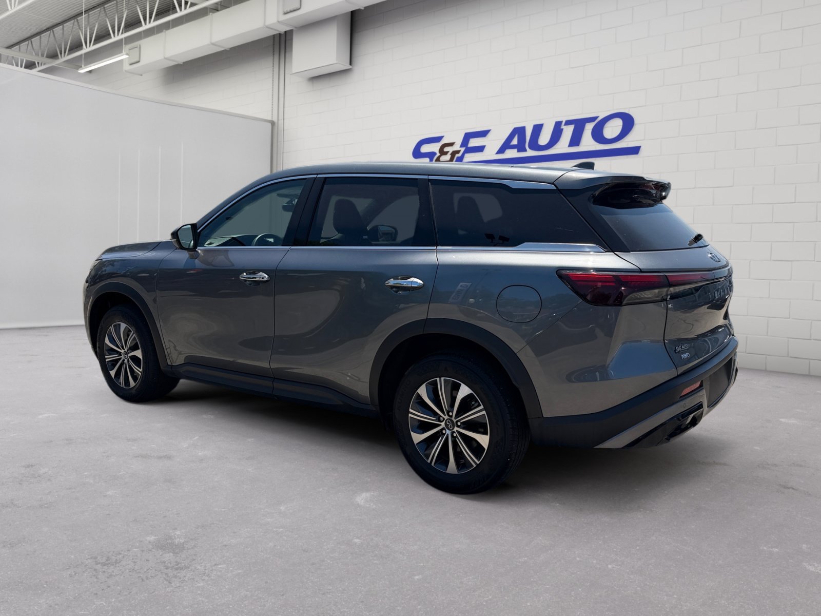 Used 2024 INFINITI QX60 Pure AWD/4WD image 3