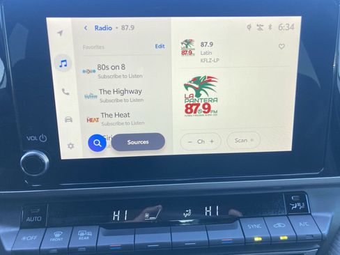 Certified 2025 Toyota Camry SE w/ Convenience Package image 12