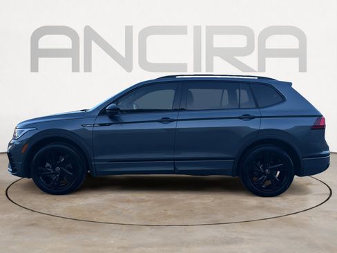 Certified 2024 Volkswagen Tiguan SE R-Line image 7