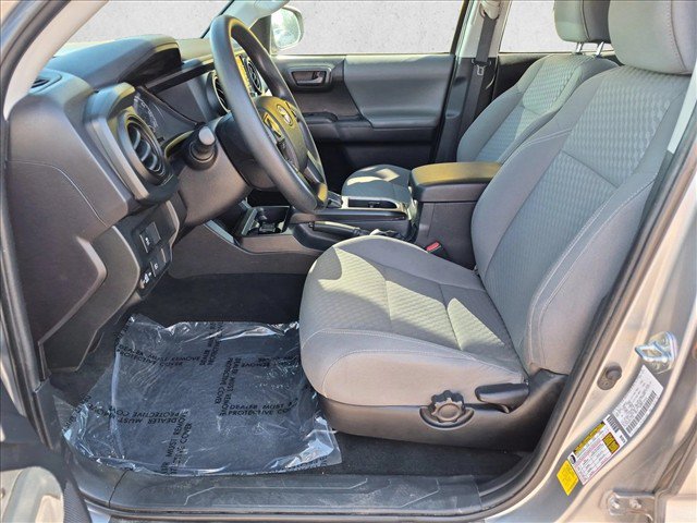 Used 2022 Toyota Tacoma SR AWD/4WD image 15