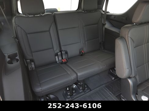 Used 2025 Chevrolet Tahoe High Country image 38