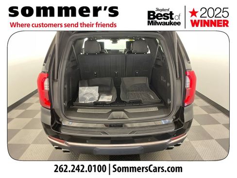 Used 2025 GMC Yukon XL AT4 Ultimate w/ LPO, Floor Liner Package AWD/4WD image 21