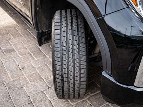 Used 2020 GMC Sierra 1500 AT4 w/ Off-Road Performance Package image 50