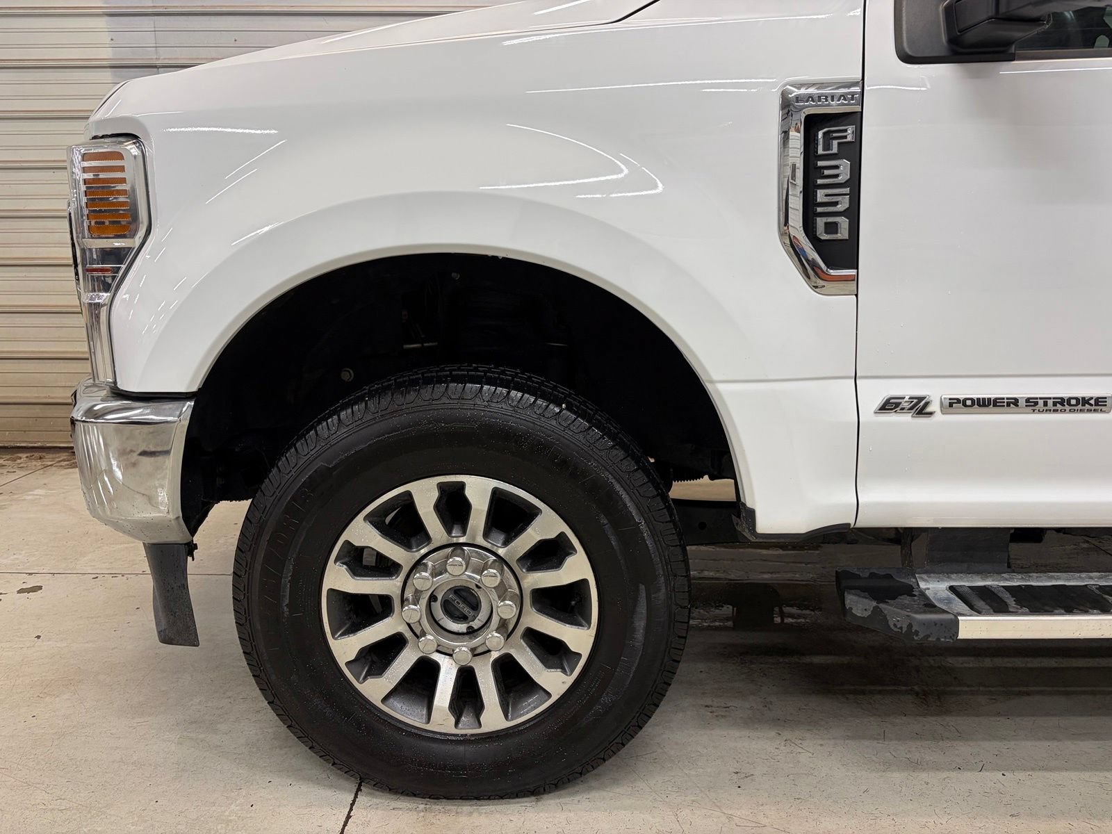Used 2022 Ford F350 Lariat w/ Lariat Ultimate Package AWD/4WD image 4