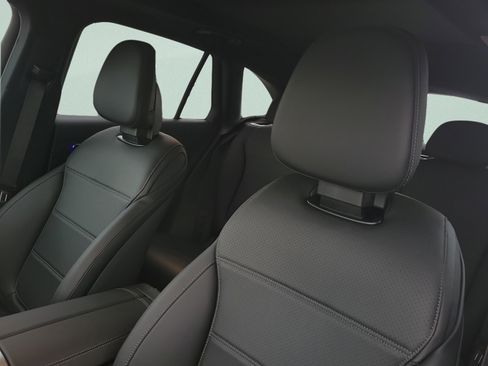 Certified 2026 Mercedes-Benz GLC 300 image 15