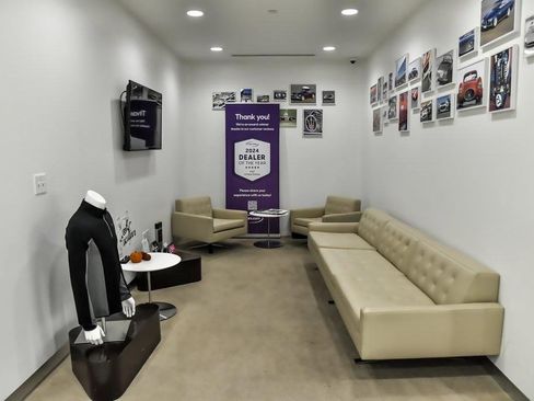 Used 2023 Land Rover Range Rover SE image 29