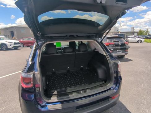 Used 2021 Jeep Compass Latitude w/ Convenience Group AWD/4WD image 23
