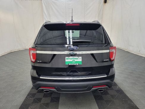 Used 2018 Ford Explorer XLT w/ Equipment Group 202A image 6
