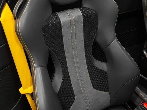 Certified 2022 Ferrari F8 Tributo RWD image 28