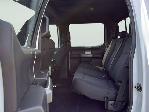 Used 2020 Ford F150 XLT w/ Equipment Group 302A Luxury AWD/4WD image 18
