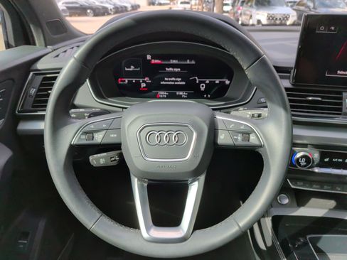 Used 2022 Audi Q5 2.0T Prestige w/ Prestige Package image 18