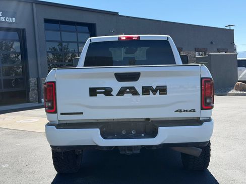 Used 2025 RAM 2500 Big Horn AWD/4WD image 4