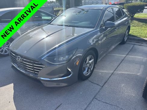 Used 2022 Hyundai Sonata SE w/ Preferred Accessory Package image 1