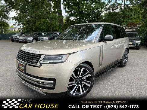 Used 2023 Land Rover Range Rover SE AWD/4WD image 1