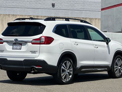 Used 2019 Subaru Ascent Limited w/ Popular Package #3 AWD/4WD image 2