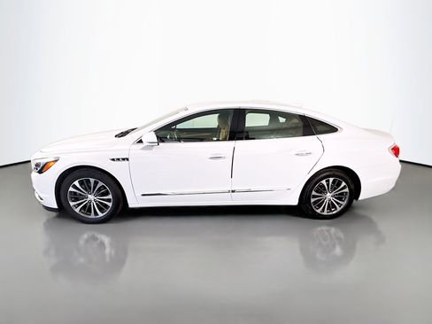 Used 2017 Buick LaCrosse Essence image 6