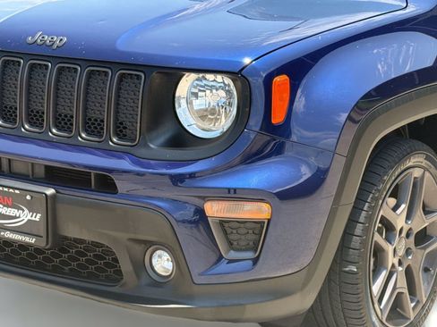 Used 2021 Jeep Renegade Latitude FWD image 11