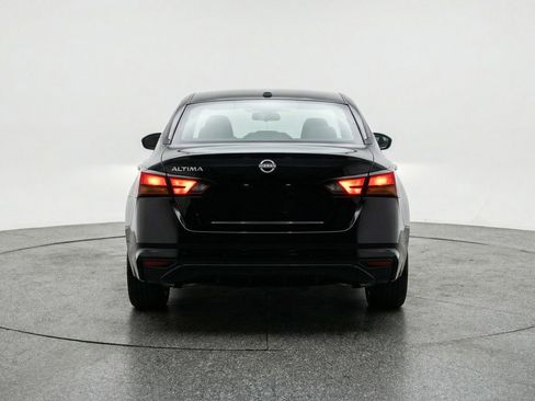 Used 2025 Nissan Altima 2.5 SV image 7