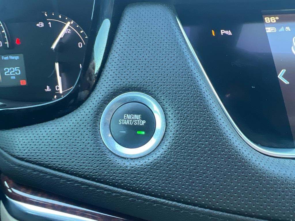 Used 2018 Cadillac XT5 Premium Luxury FWD image 23
