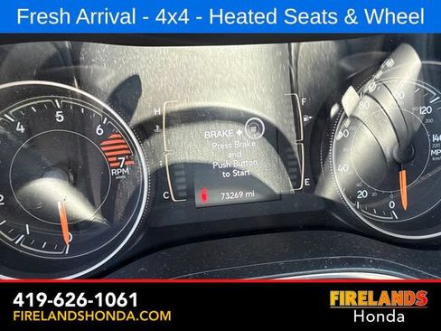 Used 2019 Jeep Cherokee Latitude Plus w/ Cold Weather Group AWD/4WD image 12