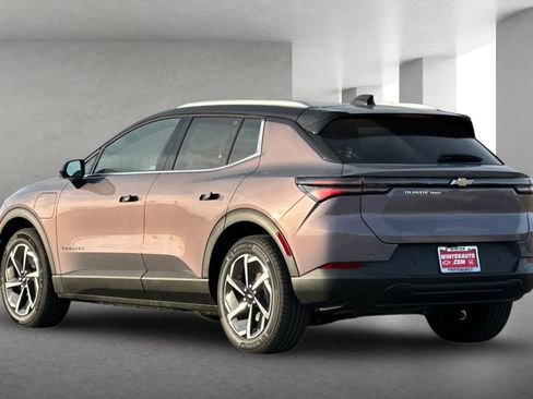 New 2026 Chevrolet Equinox EV LT image 6