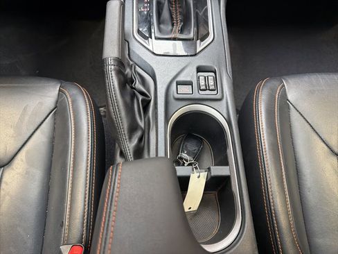 Used 2022 Subaru Crosstrek 2.5i Limited w/ Moonroof Package 2 AWD/4WD image 22