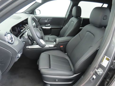 New 2026 Mercedes-Benz GLB 250 image 19