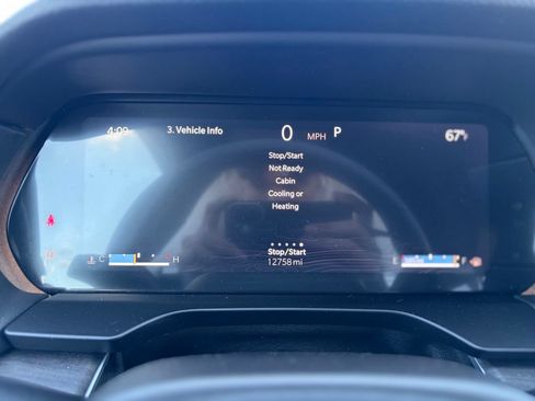 Used 2025 Jeep Grand Cherokee Limited AWD/4WD image 32