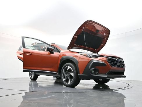 Used 2025 Subaru Crosstrek 2.5i Limited w/ Crosstrek Mirror Package AWD/4WD image 40