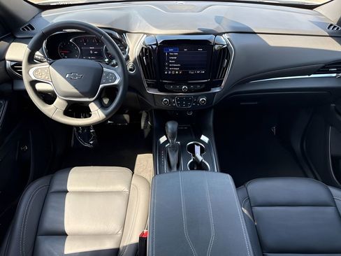 Used 2023 Chevrolet Traverse LT w/ Midnight/Sport Edition AWD/4WD image 15
