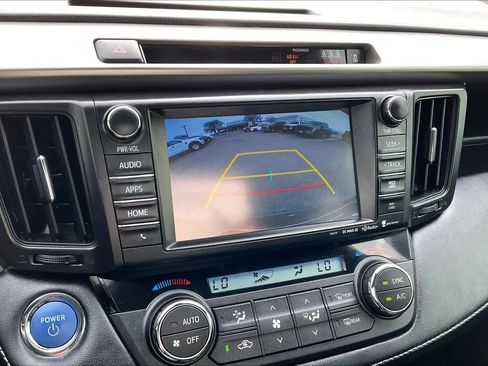 Used 2018 Toyota RAV4 Limited image 26