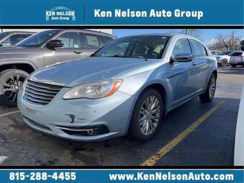 Used 2012 Chrysler 200 Limited image 1