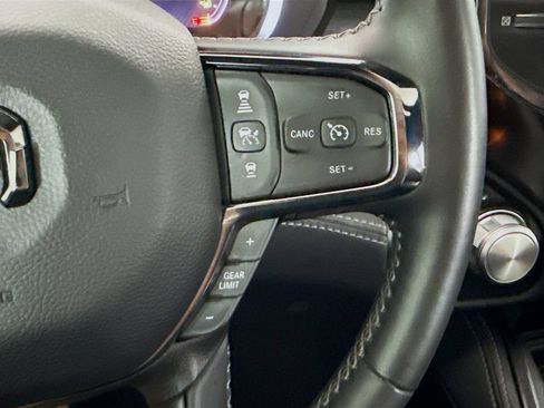 Used 2024 RAM 1500 Limited AWD/4WD image 12