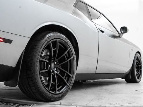 Used 2018 Dodge Challenger T/A image 13