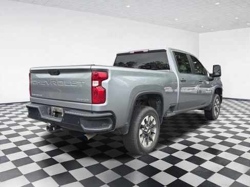 Used 2024 Chevrolet Silverado 2500 Custom w/ Custom Value Package AWD/4WD image 4