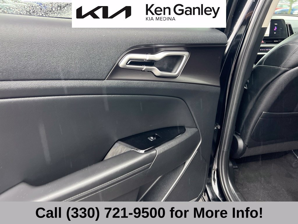 Certified 2024 Kia Sportage EX FWD image 45