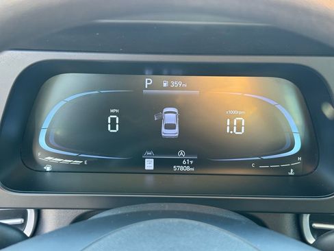 Used 2024 Hyundai Elantra SE image 25