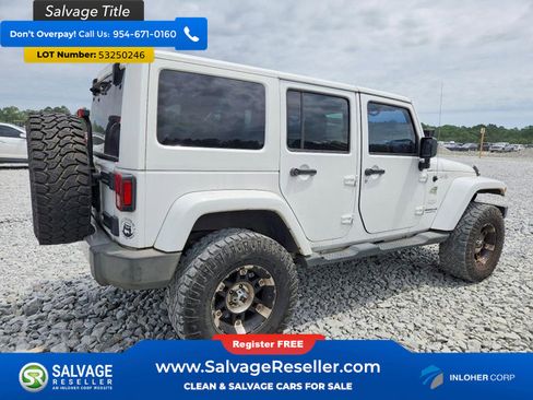 Used 2012 Jeep Wrangler Unlimited Sahara w/ Dual Top Group AWD/4WD image 4